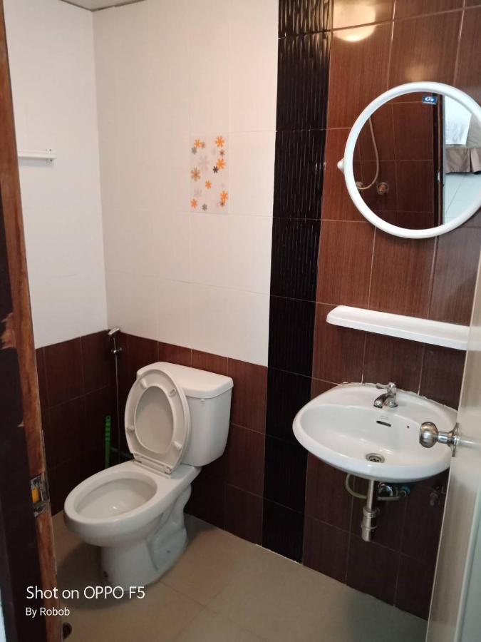 V.I.P. House Hotel Chiang Mai Bagian luar foto